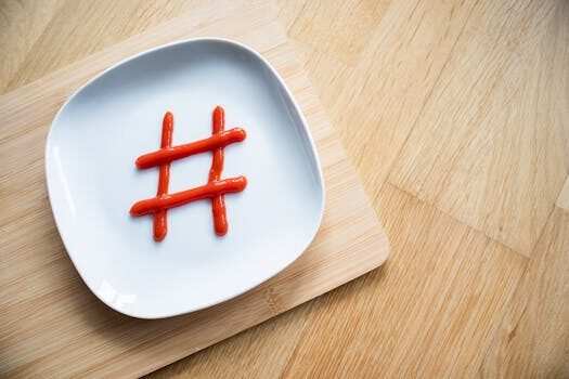 como se usan los hashtags en facebook